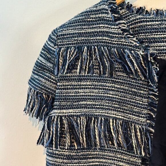 424 Fifth Lord&Taylor blue/white tweed fringe short sleeve jacket/blazer size 6 - Picture 8 of 11